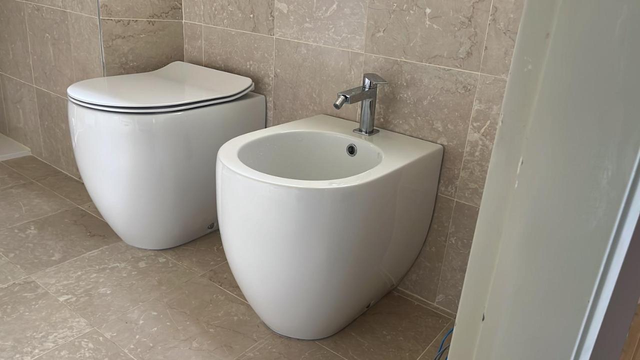 Vsc Apartment - Appartamento In Villa Storica Vista Lago E Piscina Lesa Zewnętrze zdjęcie