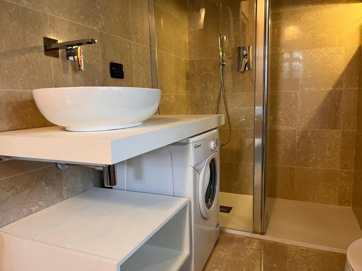 Vsc Apartment - Appartamento In Villa Storica Vista Lago E Piscina Lesa Zewnętrze zdjęcie