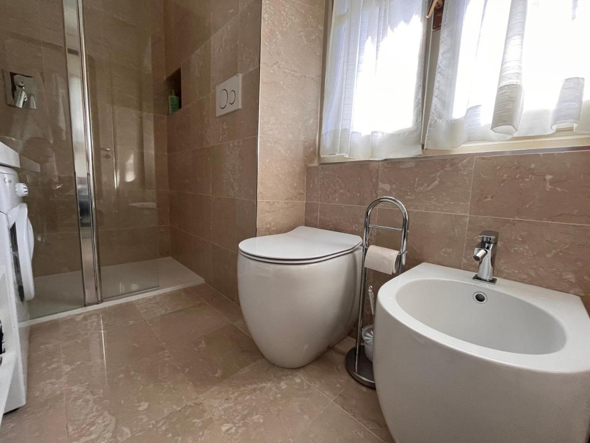 Vsc Apartment - Appartamento In Villa Storica Vista Lago E Piscina Lesa Zewnętrze zdjęcie