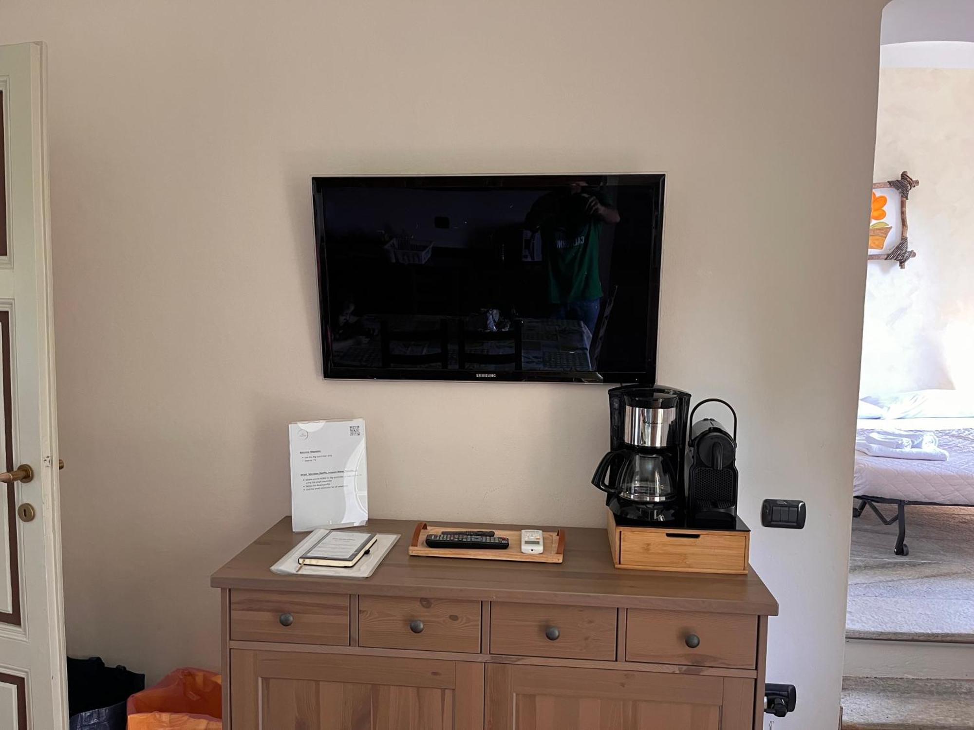 Vsc Apartment - Appartamento In Villa Storica Vista Lago E Piscina Lesa Zewnętrze zdjęcie