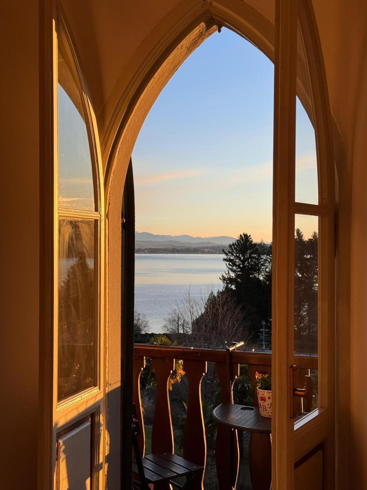 Vsc Apartment - Appartamento In Villa Storica Vista Lago E Piscina Lesa Zewnętrze zdjęcie
