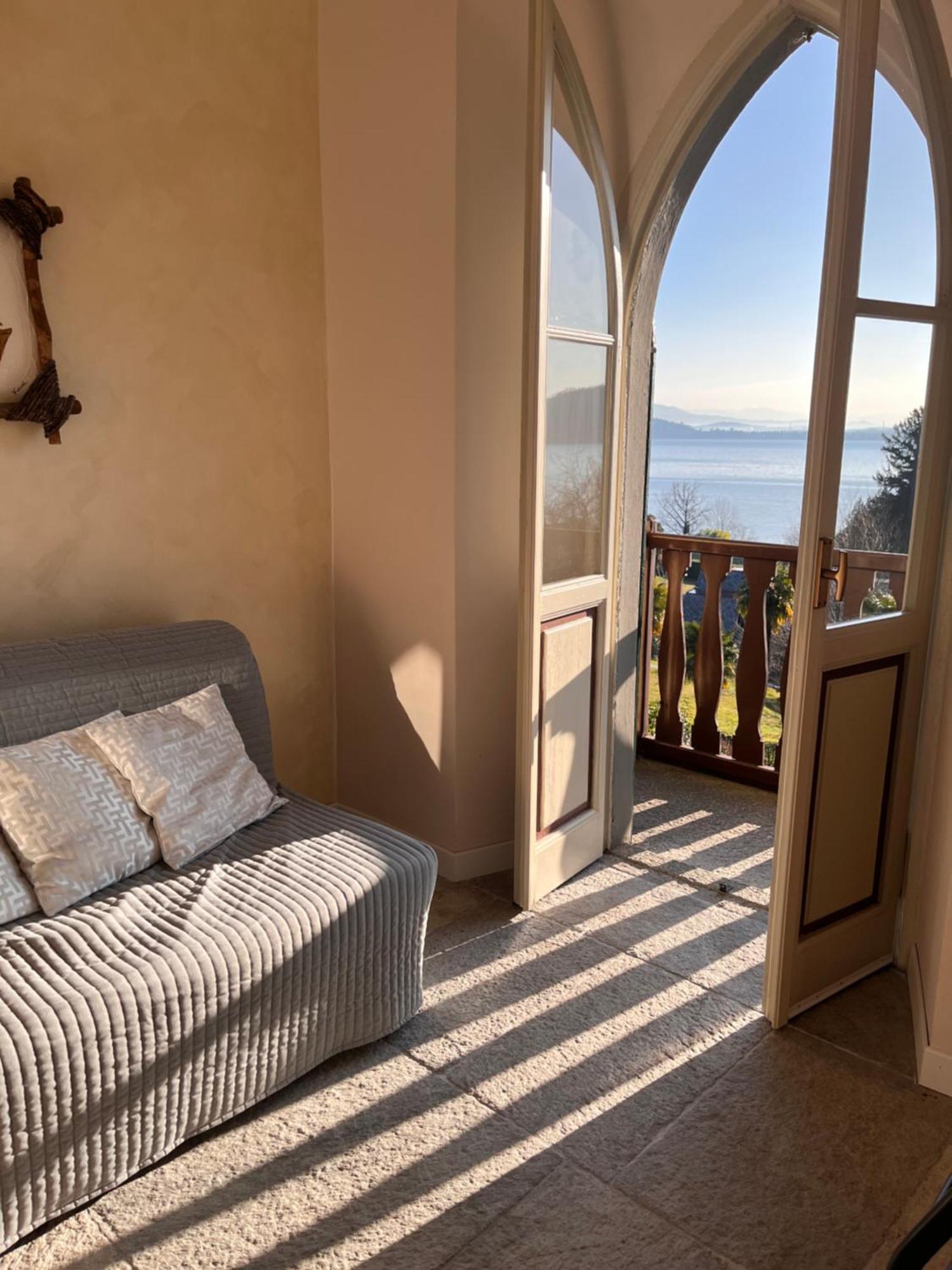 Vsc Apartment - Appartamento In Villa Storica Vista Lago E Piscina Lesa Zewnętrze zdjęcie